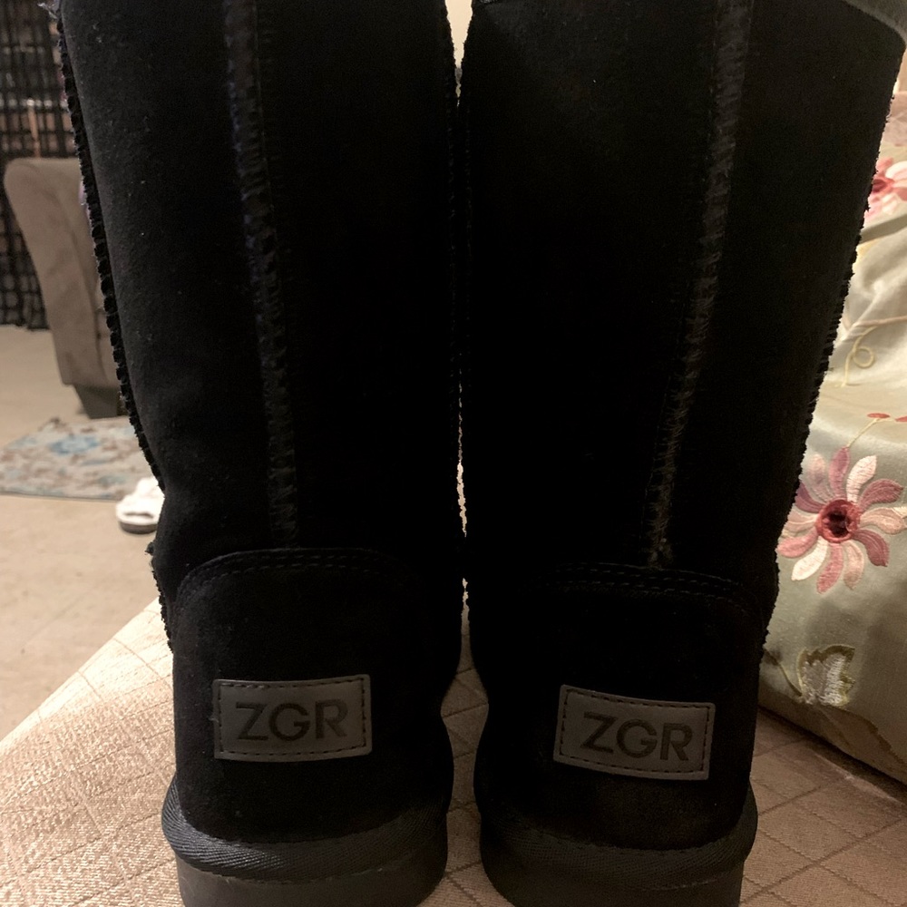 ZGR BOOTS - Picture 2 of 2